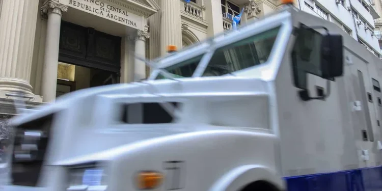 El Banco Central siguió comprando divisas y las reservas superaron los US$ 28.000 millones