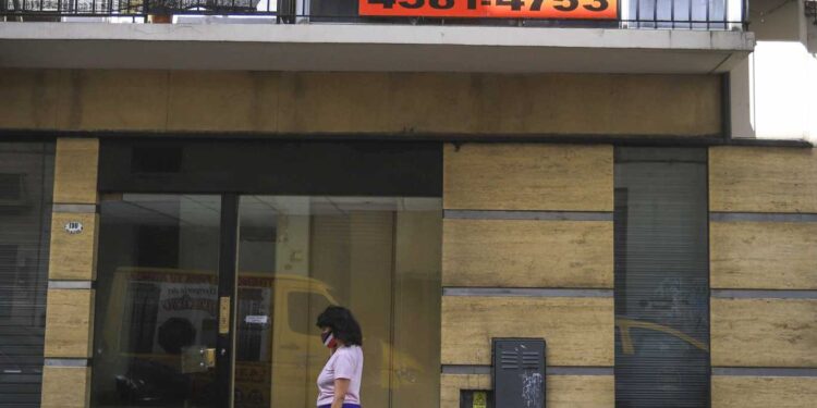 FERRARESI ORDENÓ CREAR UN PROTOCOLO DE ALERTA ANTE DESALOJOS DE INQUILINOS