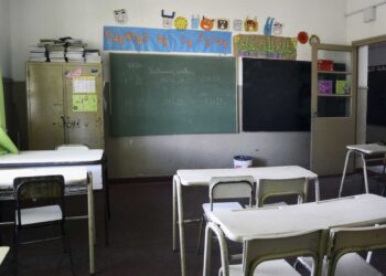 PARO DOCENTE: PIDEN SUSPENDER CLASES PRESENCIALES POR AUMENTO DE CONTAGIOS