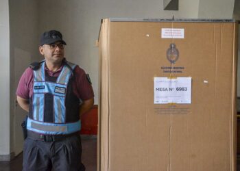 DISTINTAS FUERZAS DISCUTEN SI SE SUSPENDEN LAS PASO DE LAS LEGISLATIVAS O SE VOTA DIRECTAMENTE EN LAS GENERALES