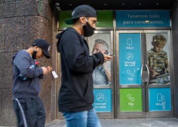 EL GOBIERNO DESTINA MÁS DE $2 MILLONES PARA REFORZAR EL ACCESO A LA CONECTIVIDAD EN BARRIOS POPULARES DEL AMBA