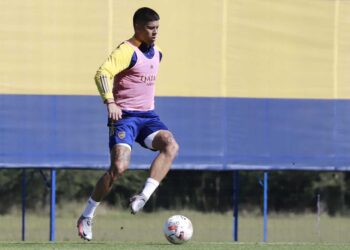 MARCOS ROJO SE ENTRENA DE MANERA DIFERENCIADA Y NO ESTARÍA ANTE ATLÉTICO TUCUMÁN