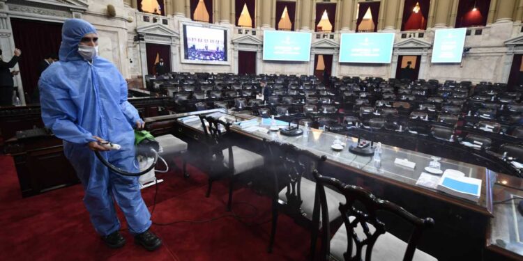 LA OPOSICIÓN RECHAZÓ LOS ANUNCIOS DE FERNÁNDEZ Y ADVIRTIÓ QUE NO ACOMPAÑARÁ SU PROYECTO EN EL CONGRESO