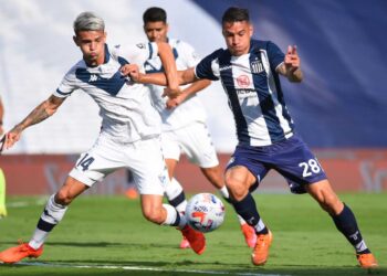 VÉLEZ LAMENTÓ LO OCURRIDO EN EL CLUB Y LE PIDIÓ «DISCULPAS A LOS SOCIOS Y A LOS VECINOS»