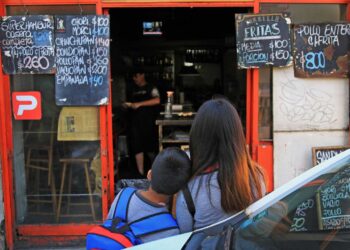 DESARROLLO SOCIAL ESTUDIA AUMENTAR LA AYUDA PARA COMEDORES COMUNITARIOS Y ESCOLARES