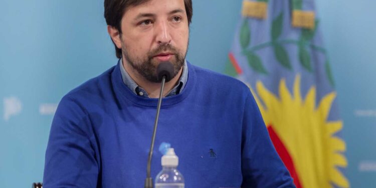 LA PROVINCIA ADMITIÓ QUE «CONTEMPLA REDUCIR LA PRESENCIALIDAD» EN LAS ESCUELAS SI SUBEN LOS CASOS
