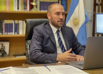 GUZMÁN CIERRA SU GIRA EN MOSCÚ: FMI Y VACUNAS SPUTNIK V, EN LA AGENDA