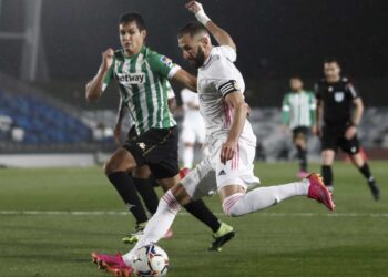 REAL MADRID EMPATÓ SIN GOLES CON BETIS Y SONRÍEN EL ATLÉTICO Y EL BARCELONA