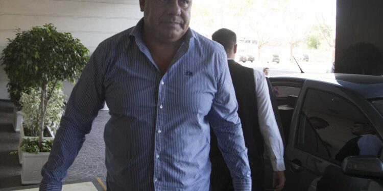 OCAÑA VOLVIÓ A CARGAR CONTRA «CHIQUI» TAPIA POR CONTRATOS «ESCANDALOSOS» Y SU REELECCIÓN «SIN TRANSPARENCIA»