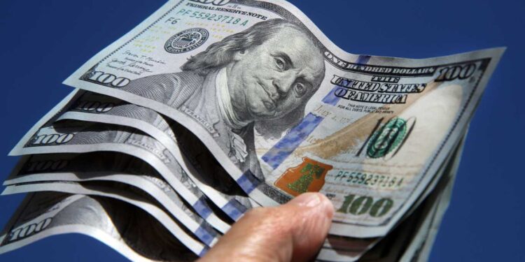 EN EL CORTO PLAZO, HAY MARGEN PARA QUE EL PESO SE SIGA APRECIANDO, ASEGURA INFORME PRIVADO