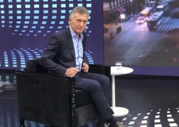 MACRI: «EL POPULISMO QUE AZOTA A MI PAÍS DEBILITA EL SISTEMA INSTITUCIONAL»