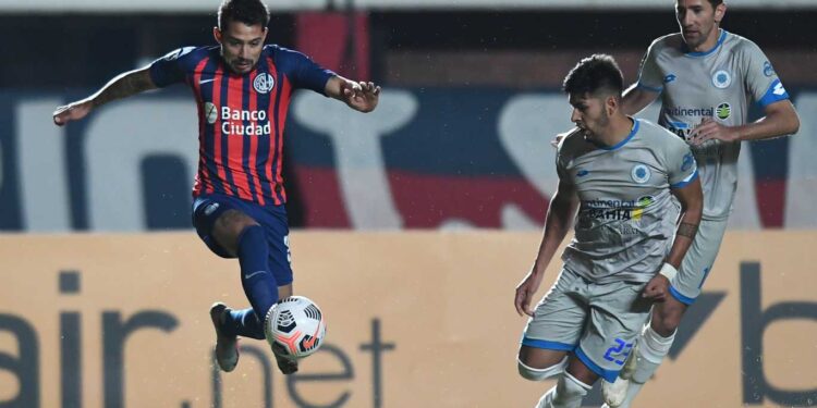 SAN LORENZO SIGUE SIN GANAR EN LA SUDAMERICANA: EMPATÓ 1-1 VS 12 DE OCTUBRE COMO LOCAL