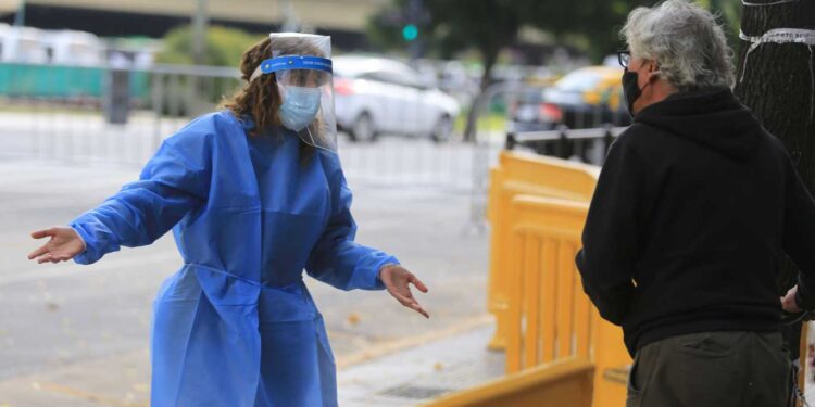 MURIÓ UNA JOVEN ESTUDIANTE DE PERIODISMO TRAS CONTAGIARSE DE CORONAVIRUS