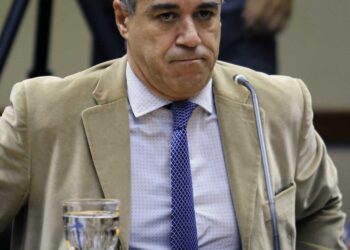 EN MEDIO DE TENSIONES, EL FRENTE DE TODOS FIRMÓ DICTAMEN A FAVOR DEL PROYECTO DE REFORMA DEL MINISTERIO PÚBLICO