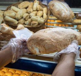 COMERCIOS ADVIERTEN SOBRE LA «PREOCUPACIÓN» EN EL SECTOR Y CRITICAN EL «SESGO ANTIEMPRESARIO» DE LA ARGENTINA