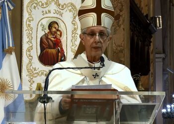EN EL TEDEUM POR LA FECHA PATRIA, EL CARDENAL POLI PIDIÓ «DEJAR DE LADO DESCALIFICACIONES Y POSTURAS QUE PROMUEVEN LA DIVISIÓN»