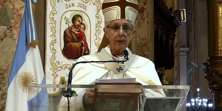 EN EL TEDEUM POR LA FECHA PATRIA, EL CARDENAL POLI PIDIÓ «DEJAR DE LADO DESCALIFICACIONES Y POSTURAS QUE PROMUEVEN LA DIVISIÓN»