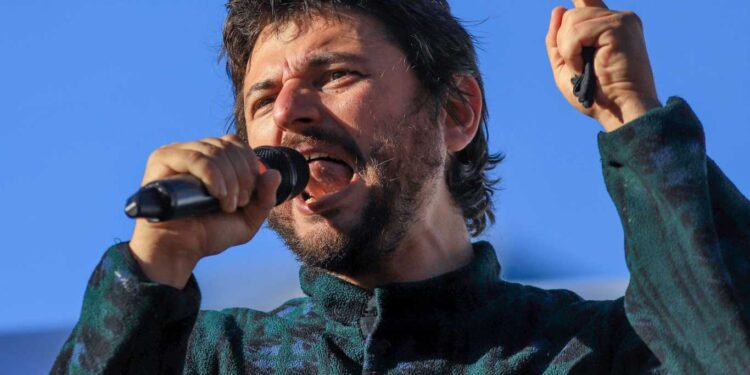 GRABOIS ADVIRTIÓ A MILEI QUE LO VAN A «VOLTEAR EL GATO CANÍBAL, EL PATO CON BORCEGOS Y LA HIENA CON BOTAS»