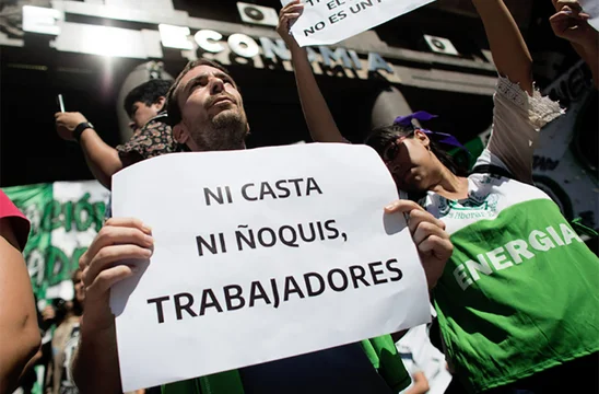 Profesionales de lujo extirpados del Estado por la motosierra de Milei siguen desocupados y se vienen más