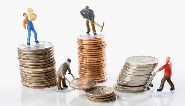 La UBA y el Conicet dicen que el poder adquisitivo del salario mínimo cayó 32% real en el gobierno de Milei