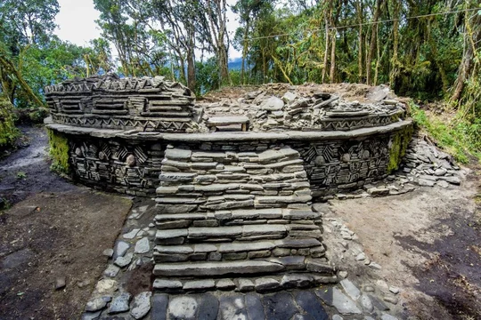 Hallaron más de 100 estructuras de una cultura prehispánica en la selva de Perú