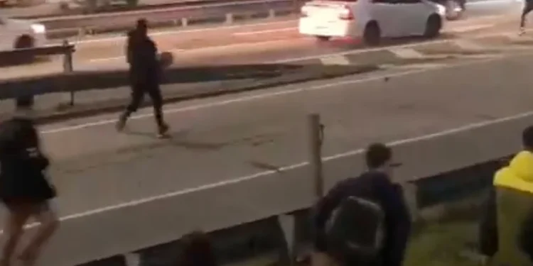 Incidentes en la General Paz entre hinchas de Platense y River