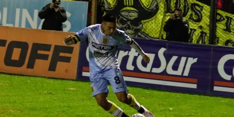 Almirante Brown y Nueva Chicago empataron sin goles y siguen en la zona baja de la Primera Nacional