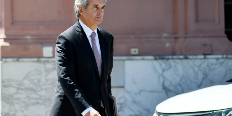 Fuerte respaldo en el mercado: el Tesoro logró un rollover del 134% y redujo deuda con la conversión