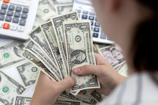 El Gobierno autoriza usar BOPREAL para pagar deudas fiscales y aduaneras por hasta US$1.000 millones