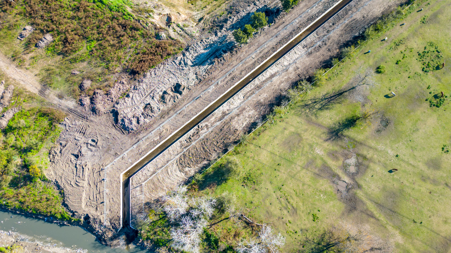 HUDSON: SE ENCUENTRA EN SU ETAPA FINAL UNA IMPORTANTE OBRA DE DESAGÜE PLUVIAL