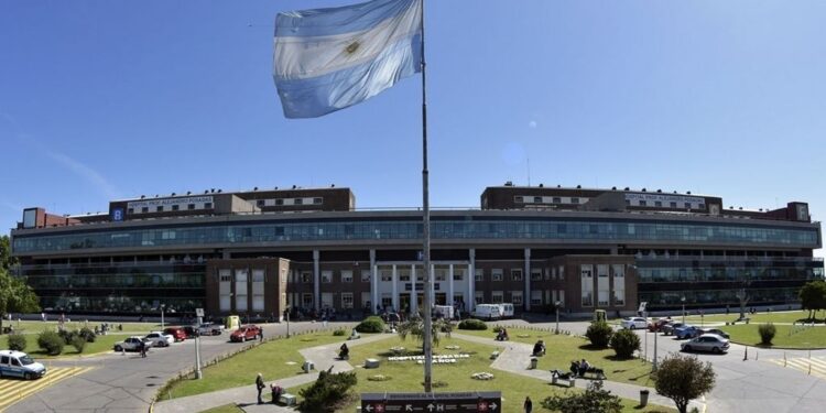 La dirección del Posadas les exigió a los residentes que “reviertan las medidas de fuerza”