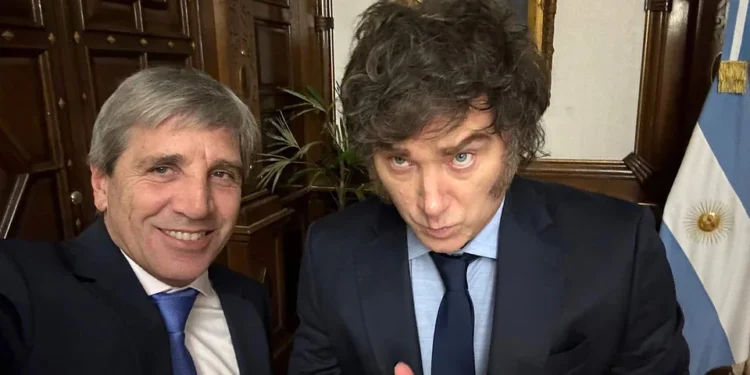 Milei arremetió contra «periodistas» tras el video que involucró «falsas afirmaciones» de Caputo a Fantino