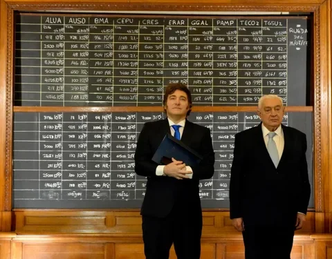 Milei, a empresarios: «Cosas como las de hoy en el Senado, pueden pasar y hay que enfrentarlas»