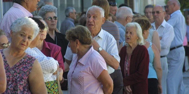 Jubilados: ANSES confirmó el bono de $70.000 en agosto y el haber inicial solo aumentará $5.000
