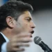 “No es momento de guardarse nada”: la arenga de Kicillof en un plenario en La Plata