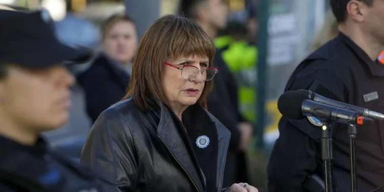 Bullrich: «Estoy en desacuerdo con que la Policía haga política»