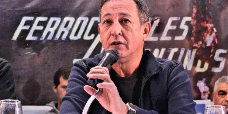 Trenes: Trabajo dictó la conciliación obligatoria e intimó a La Fraternidad a levantar la protesta