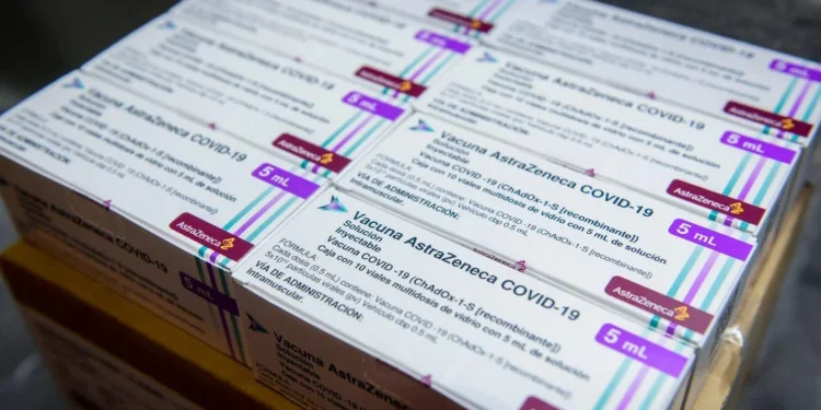 Jubilado mendocino demanda $152 millones por secuelas de la vacuna Astrazeneca