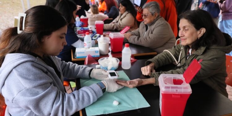 LA UBA Y EL GARRAHAN REALIZARON UNA JORNADA DE ATENCIÓN MÉDICA GRATUITA POR LA EDUCACIÓN Y LA SALUD PÚBLICA