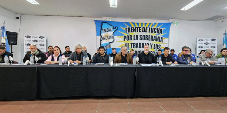 El Frente Sindical marchará por la paz a Plaza Flores y cuestiona la política exterior del Gobierno de Javier Milei