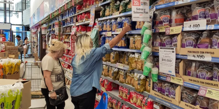 Caen las ventas en supermercados, shoppings y mayoristas y el consumo sigue sin repuntar