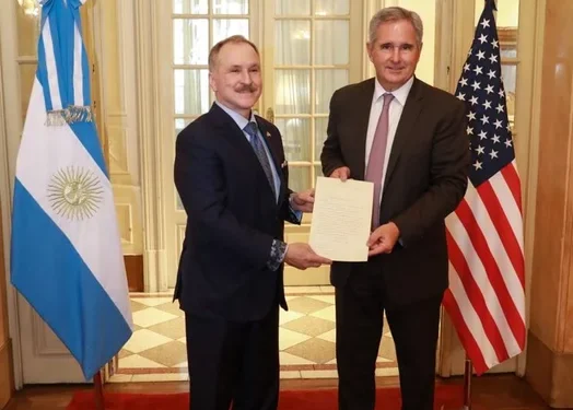 Lamelas entregó las cartas credenciales y ya es el embajador de EEUU en Argentina
