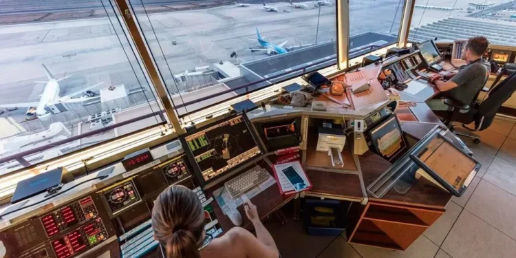 Paro de controladores aéreos: qué días habrá restricciones en vuelos