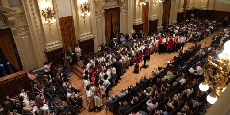 EL COLEGIO NACIONAL DE BUENOS AIRES REINAUGURÓ SU AULA MAGNA