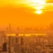 Las olas de calor dañan hasta mamposterías urbanas: estropean e impregnan paredes y techos