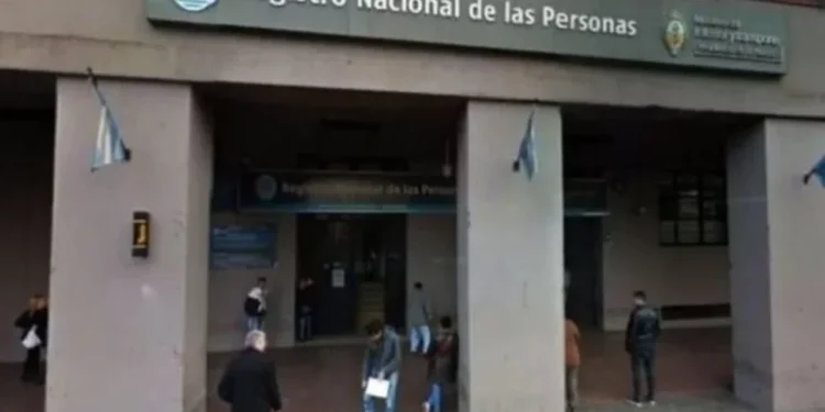 Renunció el titular del RENAPER y el Gobierno oficializó la salida de otros tres funcionarios clave