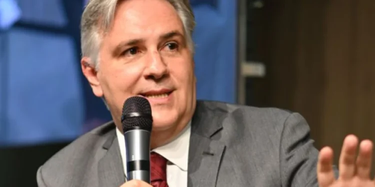Llaryora se sumó al pedido de gobernadores para que el Congreso declare la emergencia ígnea en la Patagonia