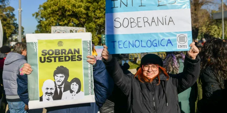El Gobierno recibió una intimación judicial por la modificación de un área del INTI