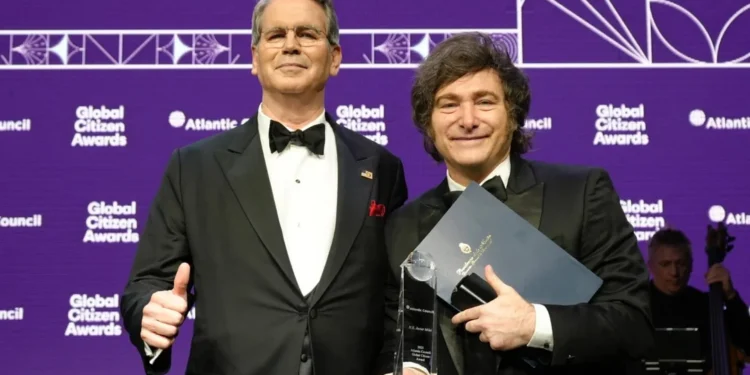 Bessent elogió a Milei: «Pasa de ser un gran pensador a un político de gran nivel»