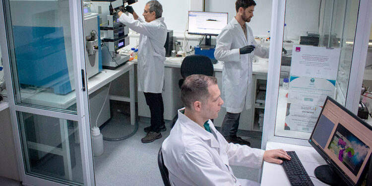 Una unidad del CONICET y la UNR se consolida como referente regional para la validación de biofármacos de última generación